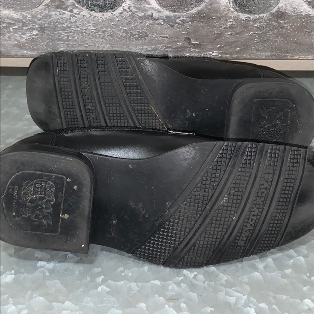 Shoes - Picture 5 of 6